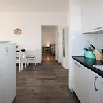 With Parking Space Ika, Opatija - 7931 شقة Ičići