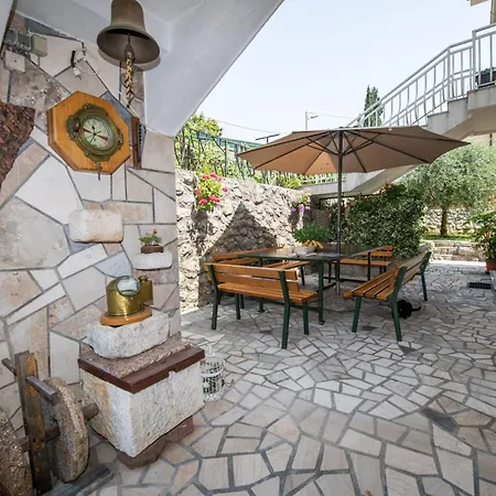 With Parking Space Ika - Opatija - 7931 Apartment Icici