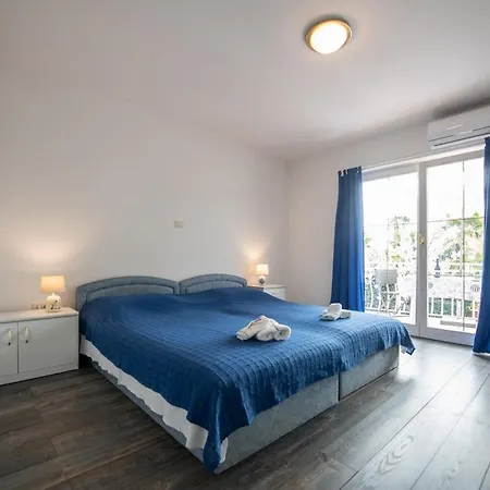 Διαμέρισμα With Parking Space Ika - Opatija - 7931