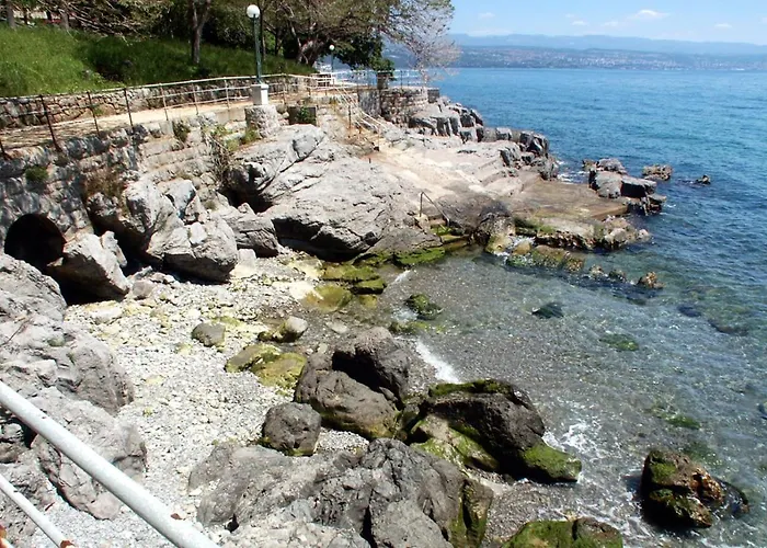 Appartamento With Parking Space Ika, Opatija - 7931 *